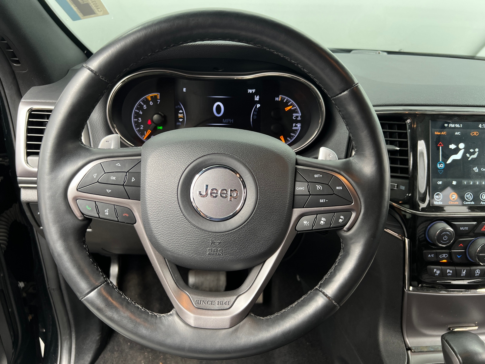 Thumbnail: 2020 Jeep Grand Cherokee - 4
