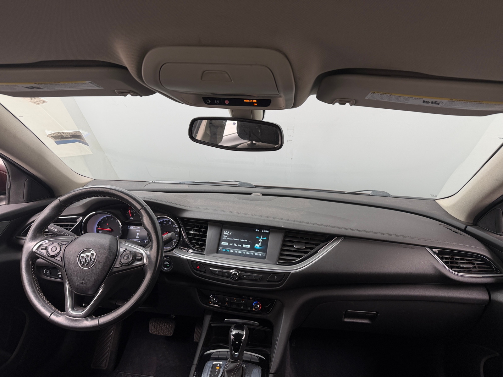 Thumbnail: 2018 Buick Regal - 3