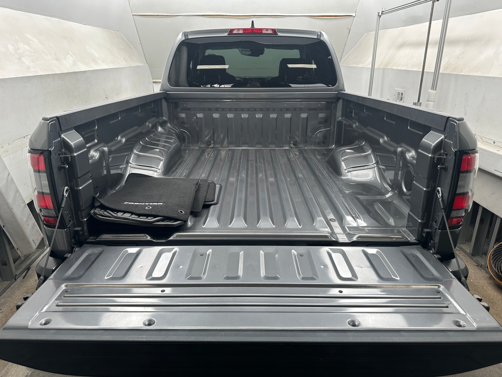 Thumbnail: 2024 Nissan Frontier - 7