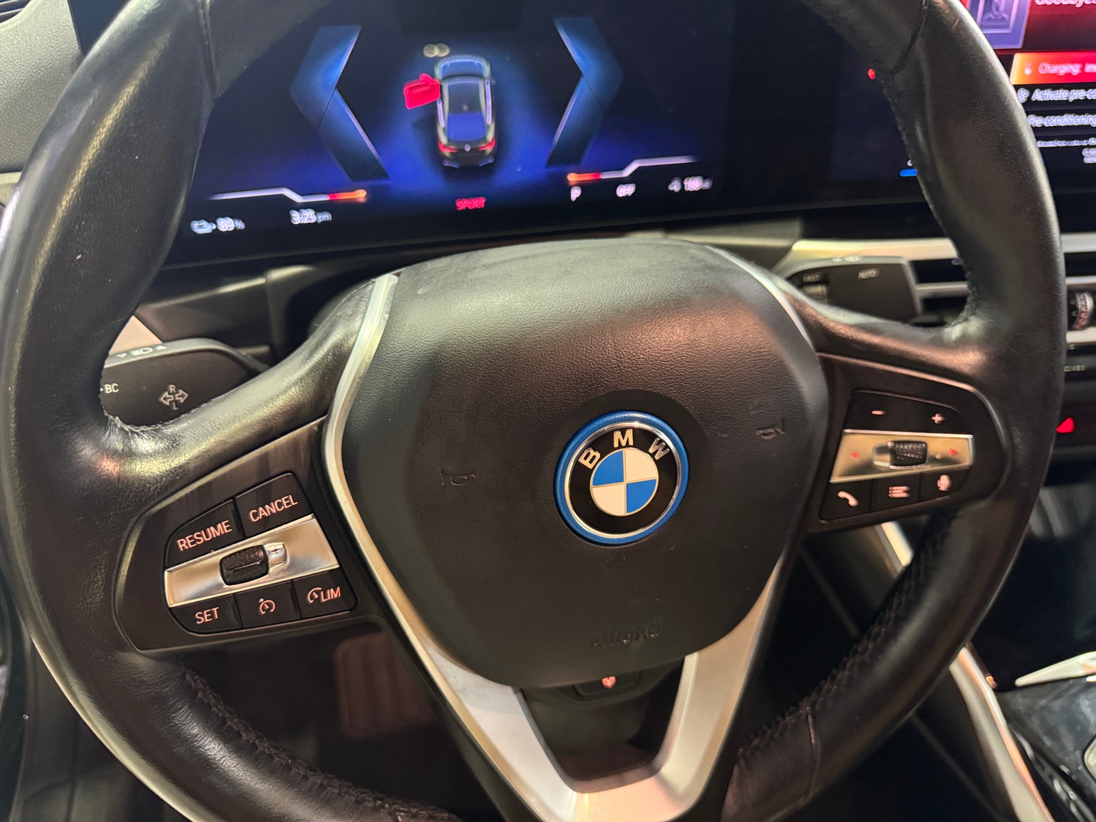 Thumbnail: 2022 BMW i4 - 4