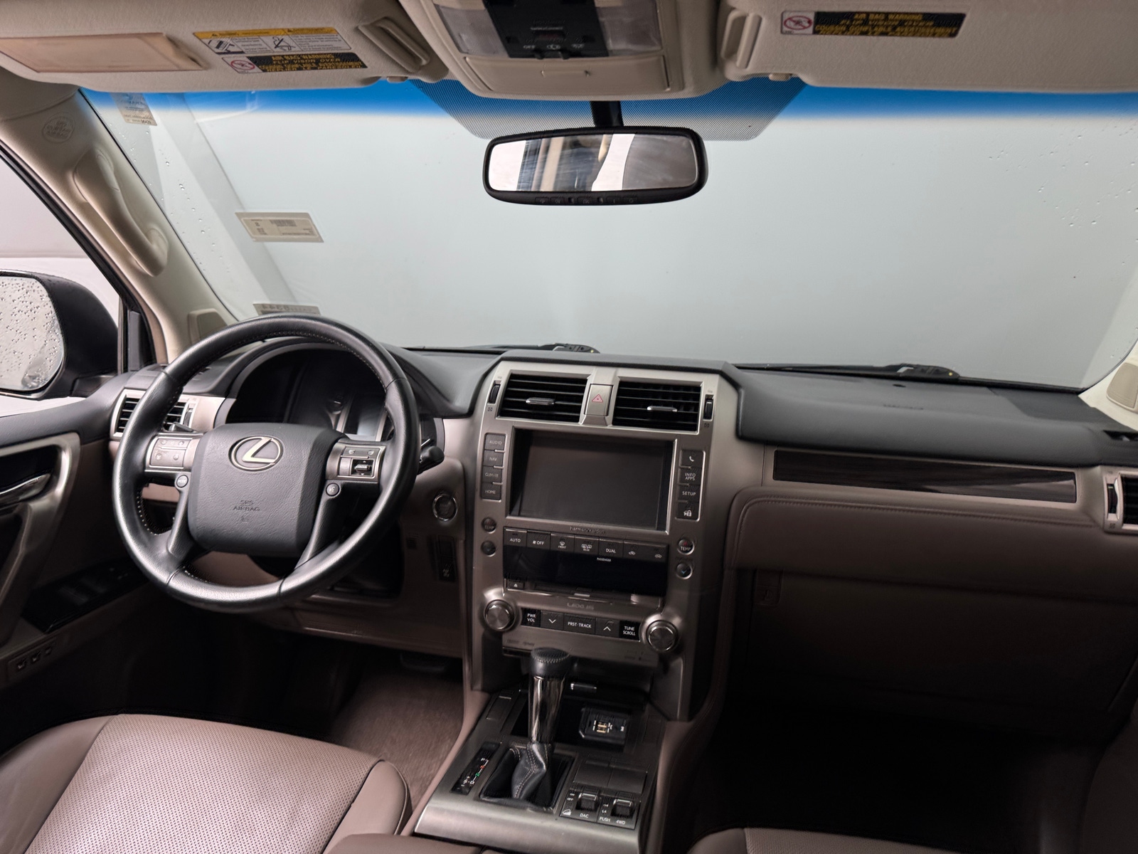 Thumbnail: 2017 Lexus GX - 2
