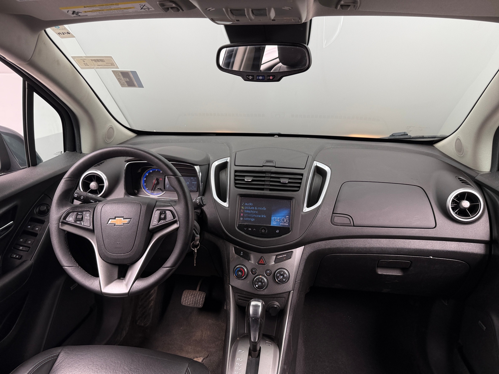 Thumbnail: 2016 Chevrolet Trax - 2