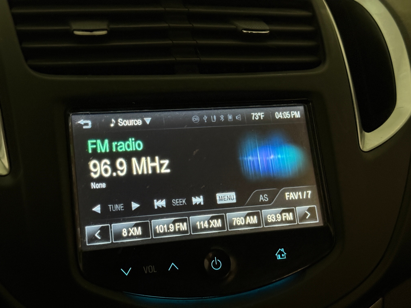 Thumbnail: 2016 Chevrolet Trax - 3