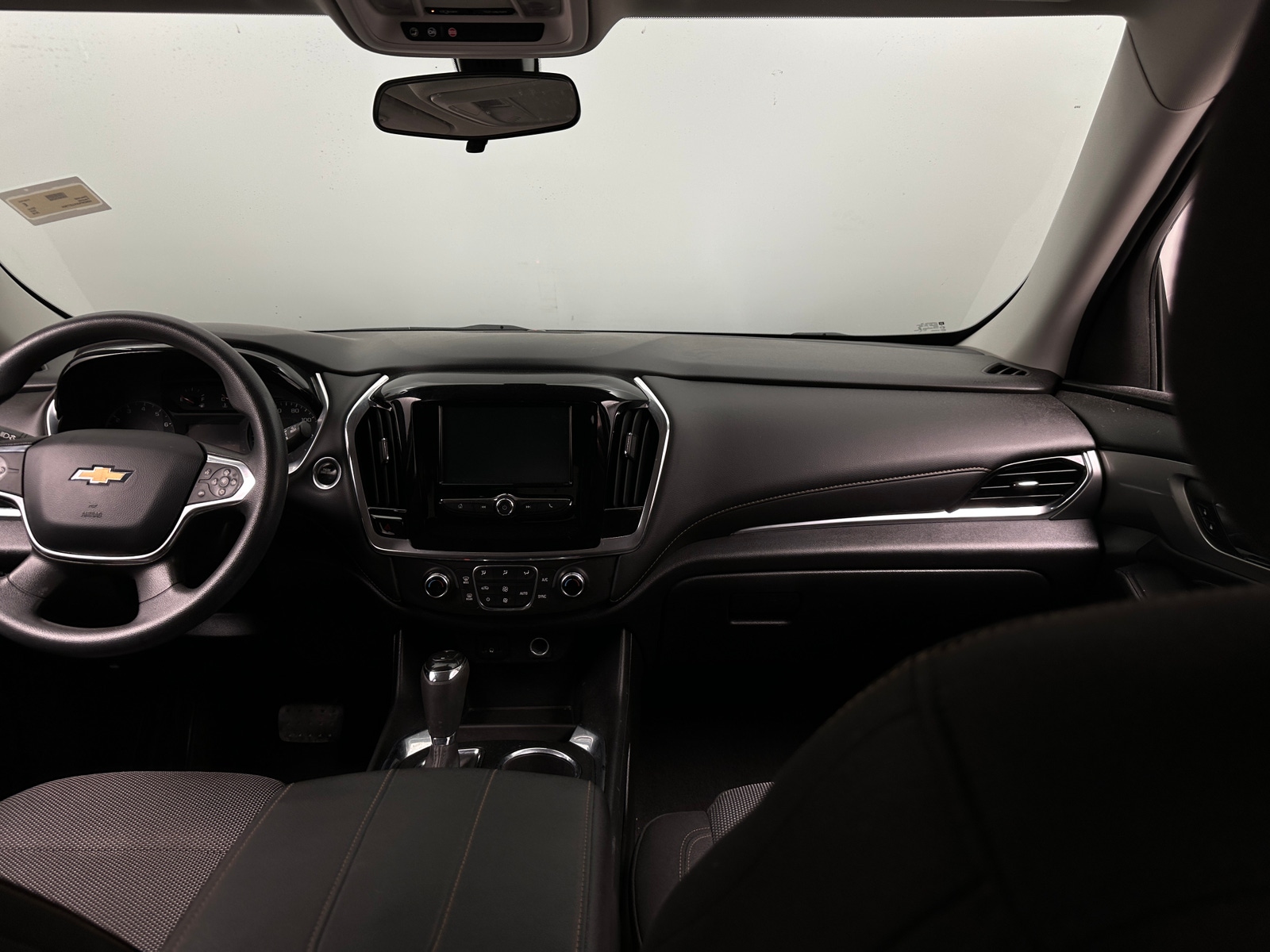 Thumbnail: 2018 Chevrolet Traverse - 3
