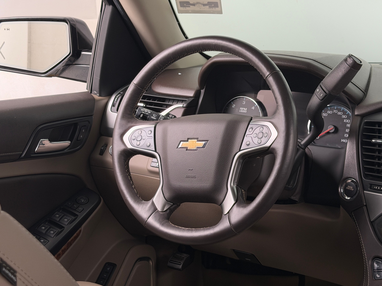 Thumbnail: 2017 Chevrolet Suburban - 4
