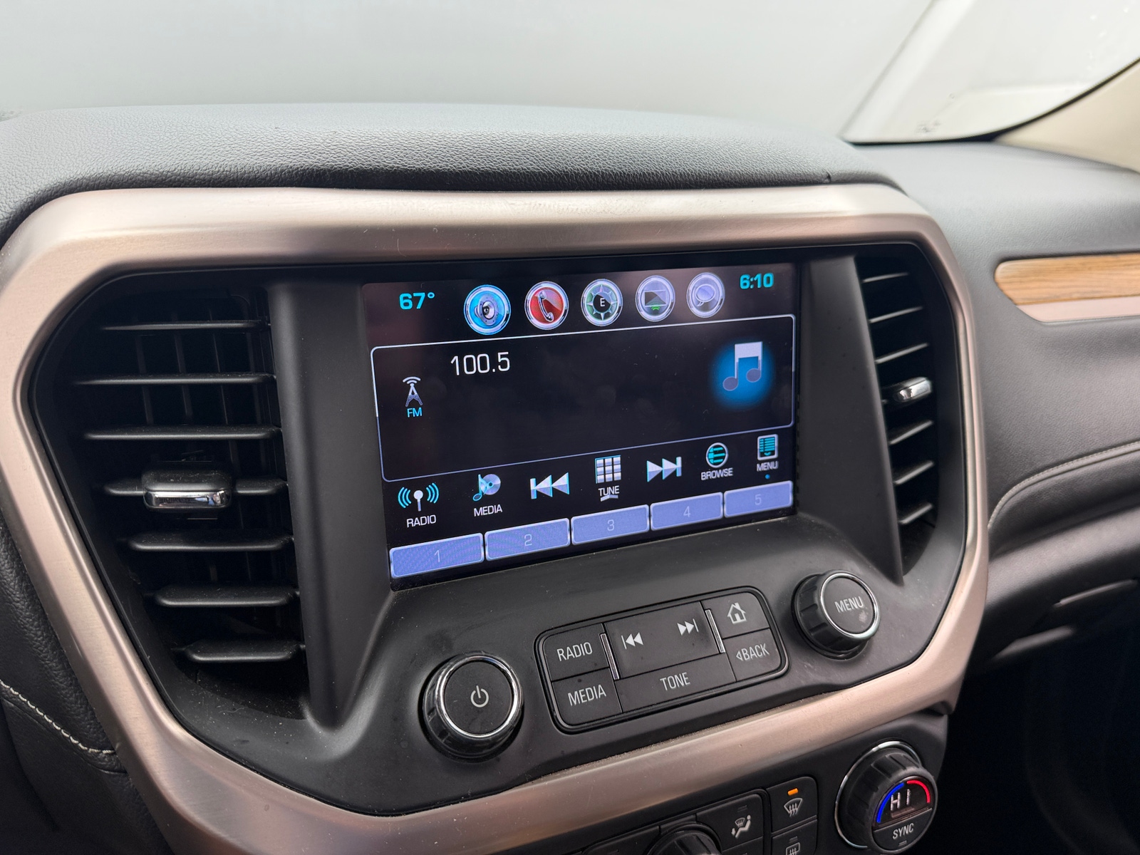 Thumbnail: 2018 GMC Acadia - 3