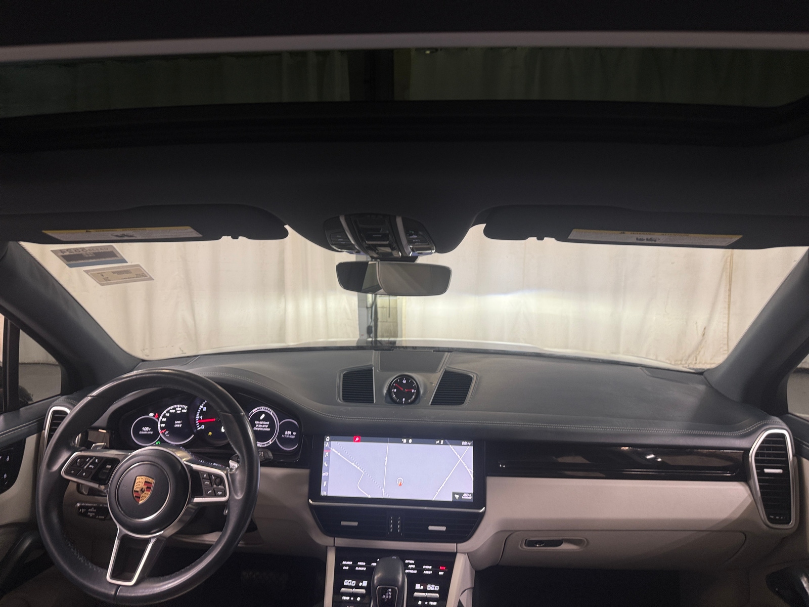 Thumbnail: 2019 Porsche Cayenne - 2