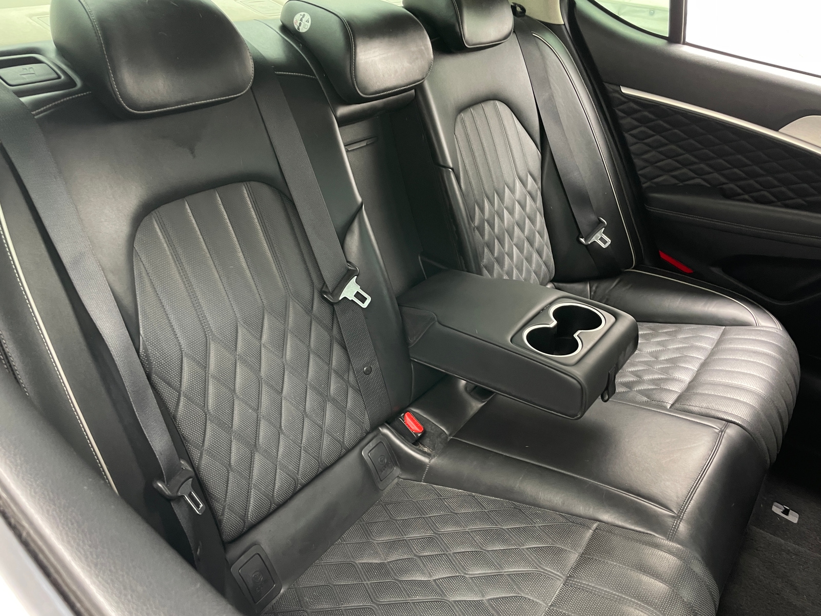 Thumbnail: 2019 Genesis G70 - 6