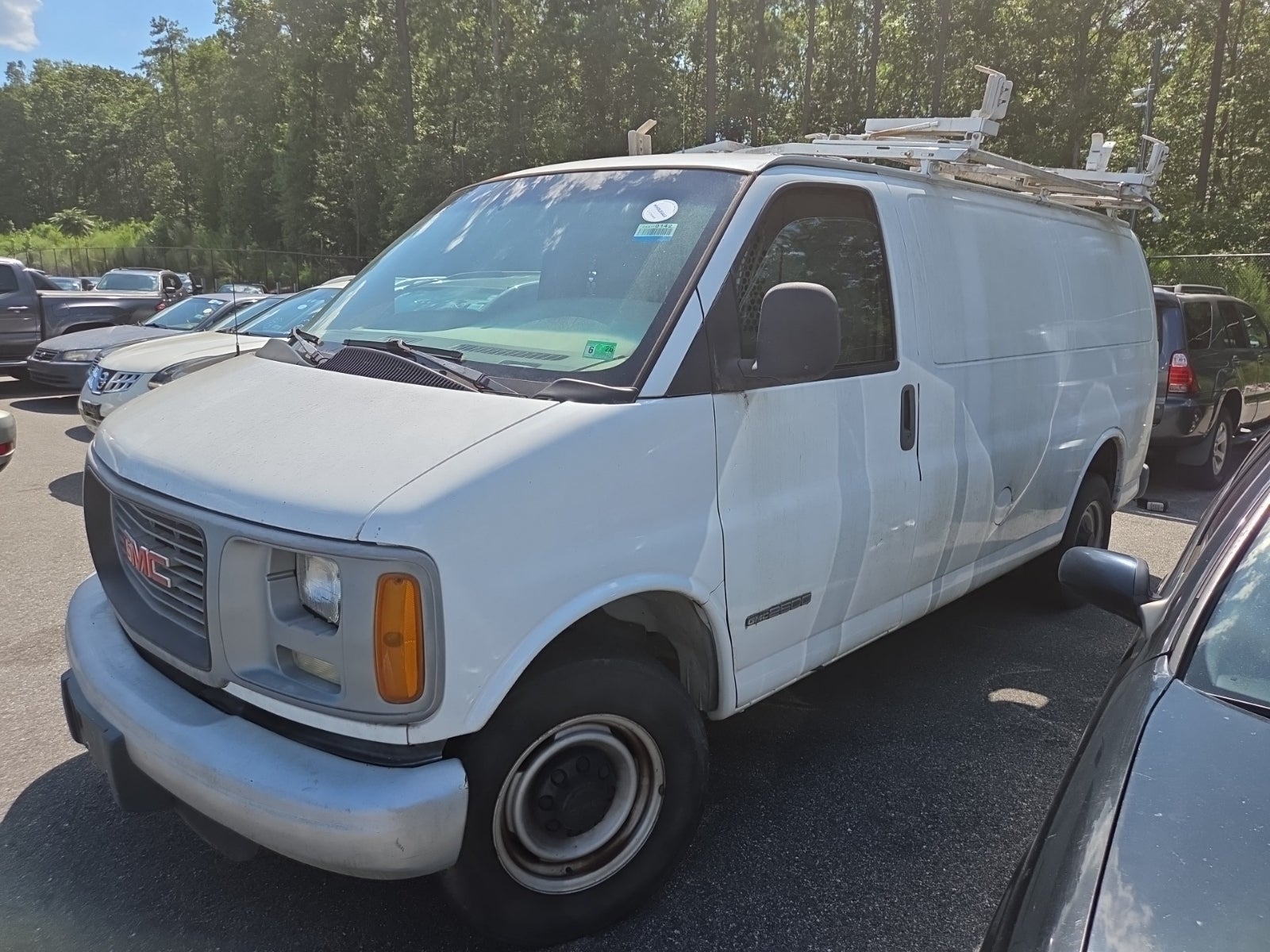 2002 GMC Savana Cargo Van Standard
