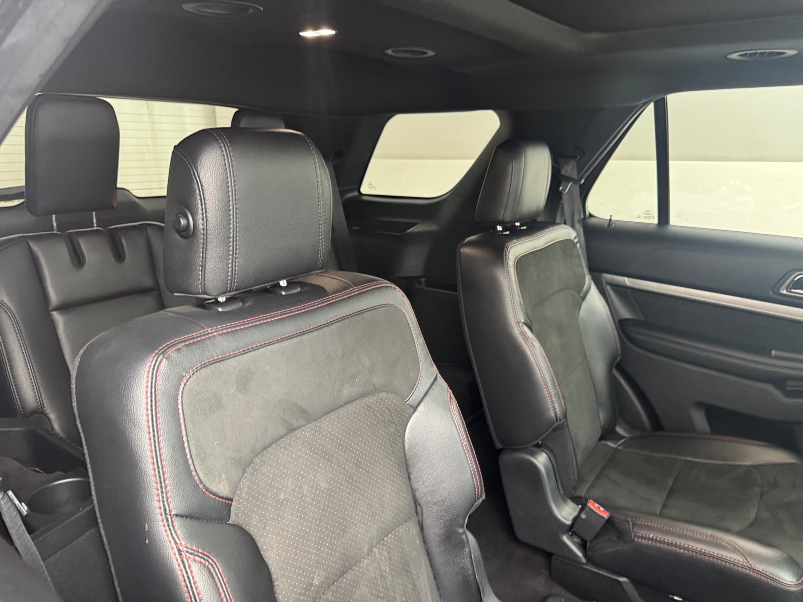 Thumbnail: 2019 Ford Explorer - 6