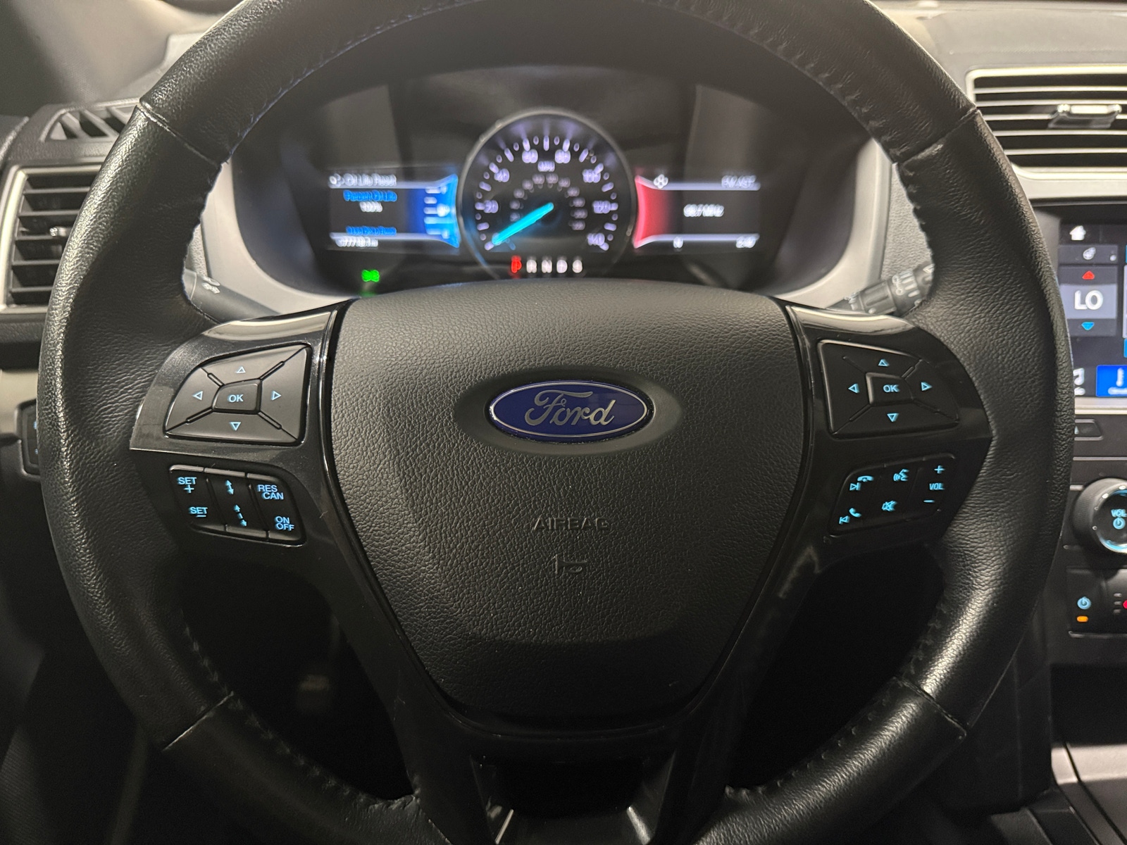 Thumbnail: 2019 Ford Explorer - 5