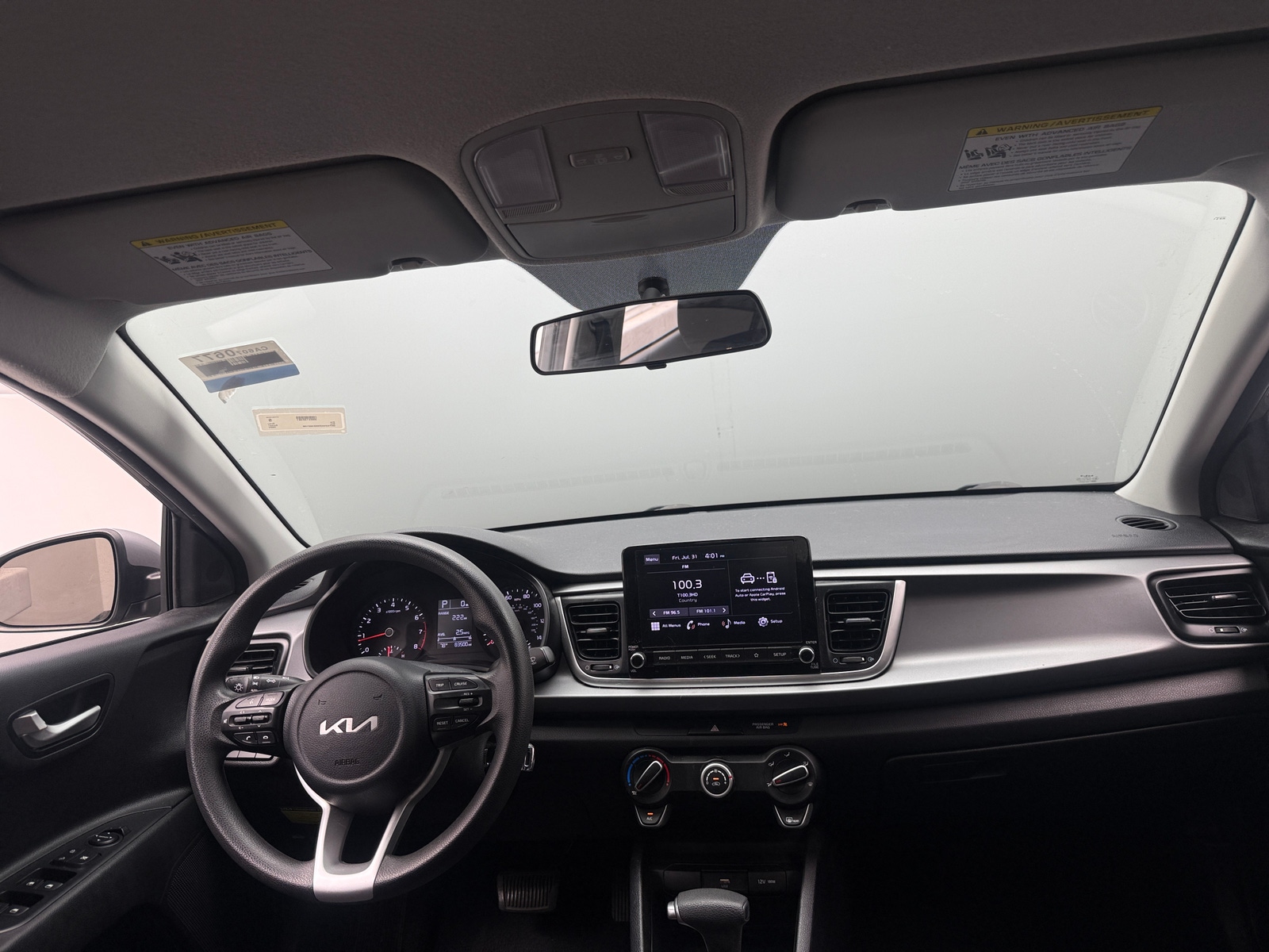 Thumbnail: 2022 Kia Rio - 3