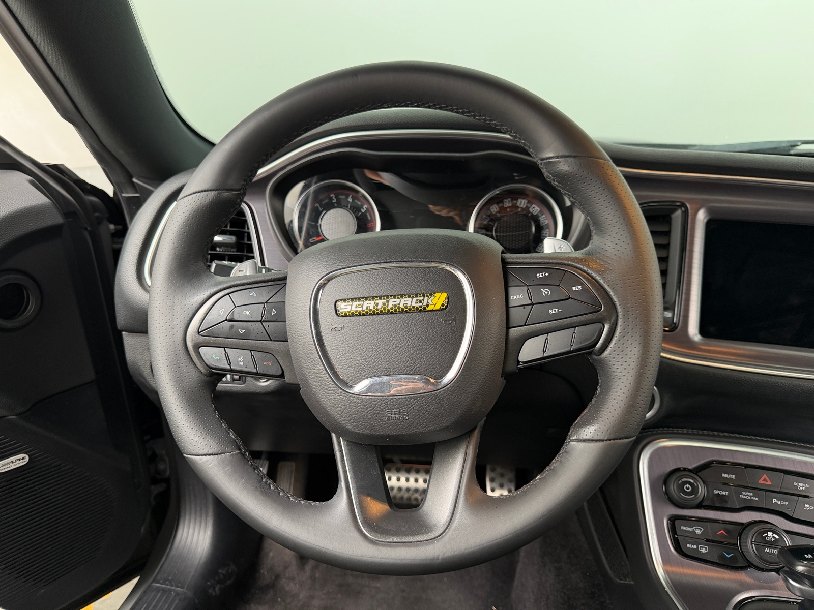 Thumbnail: 2018 Dodge Challenger - 4