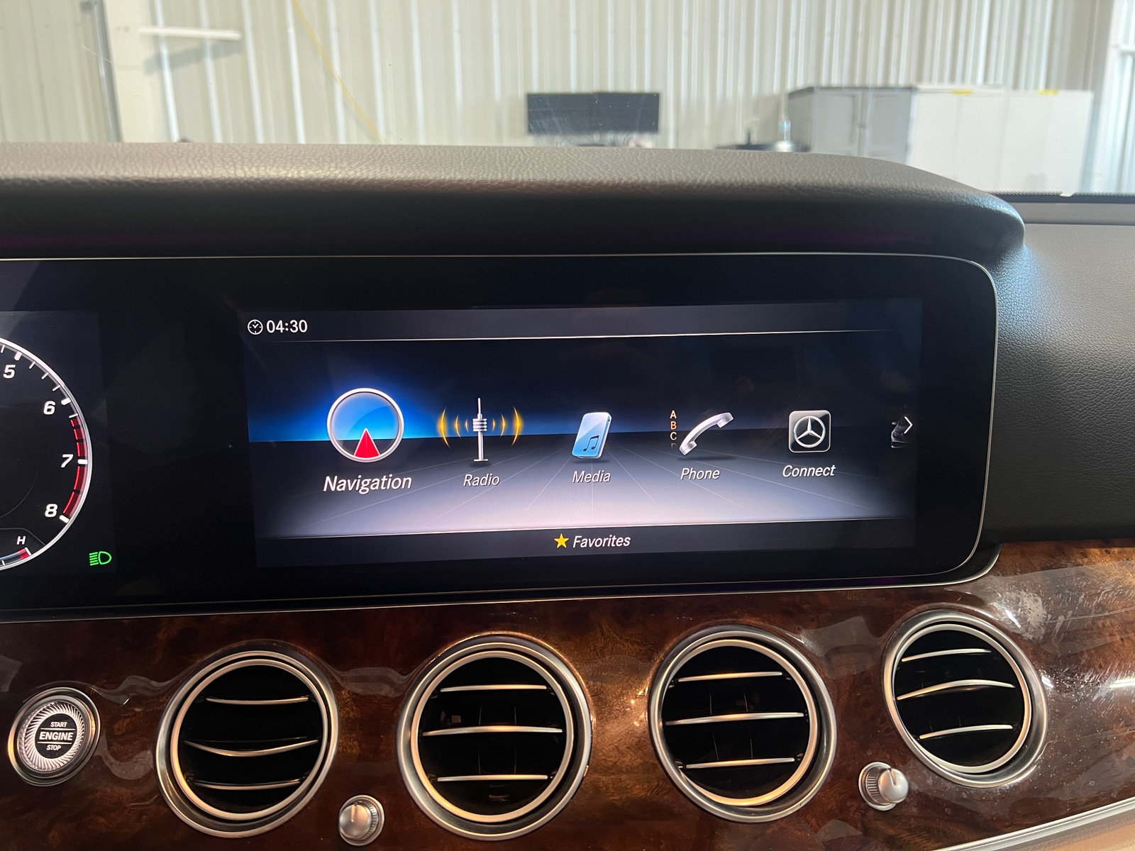 Thumbnail: 2019 Mercedes-Benz E-Class - 3