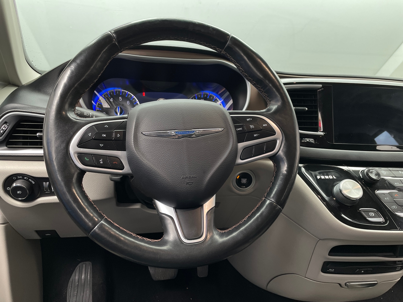 Thumbnail: 2018 Chrysler Pacifica - 4