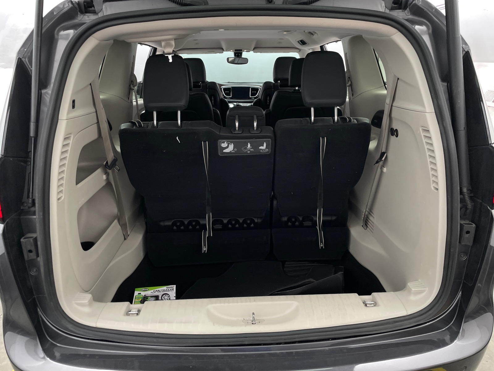 Thumbnail: 2018 Chrysler Pacifica - 6