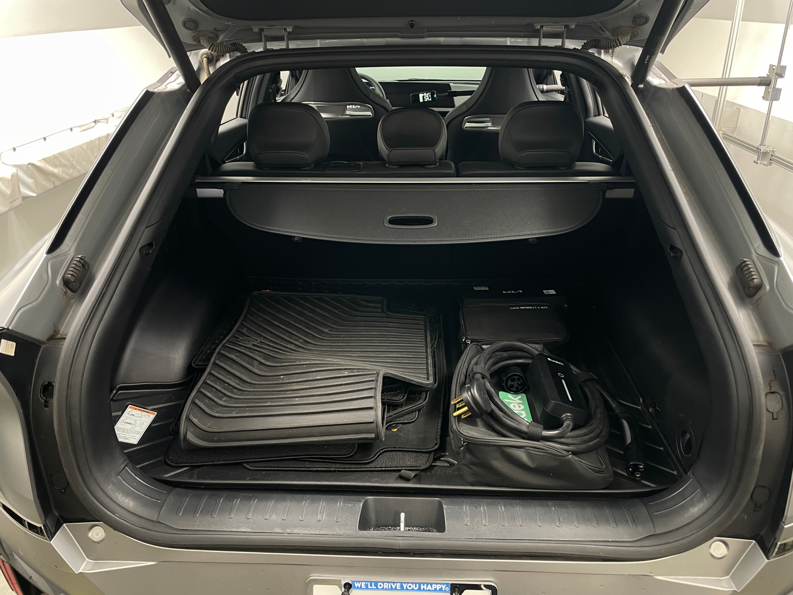 Thumbnail: 2023 Kia EV6 - 6
