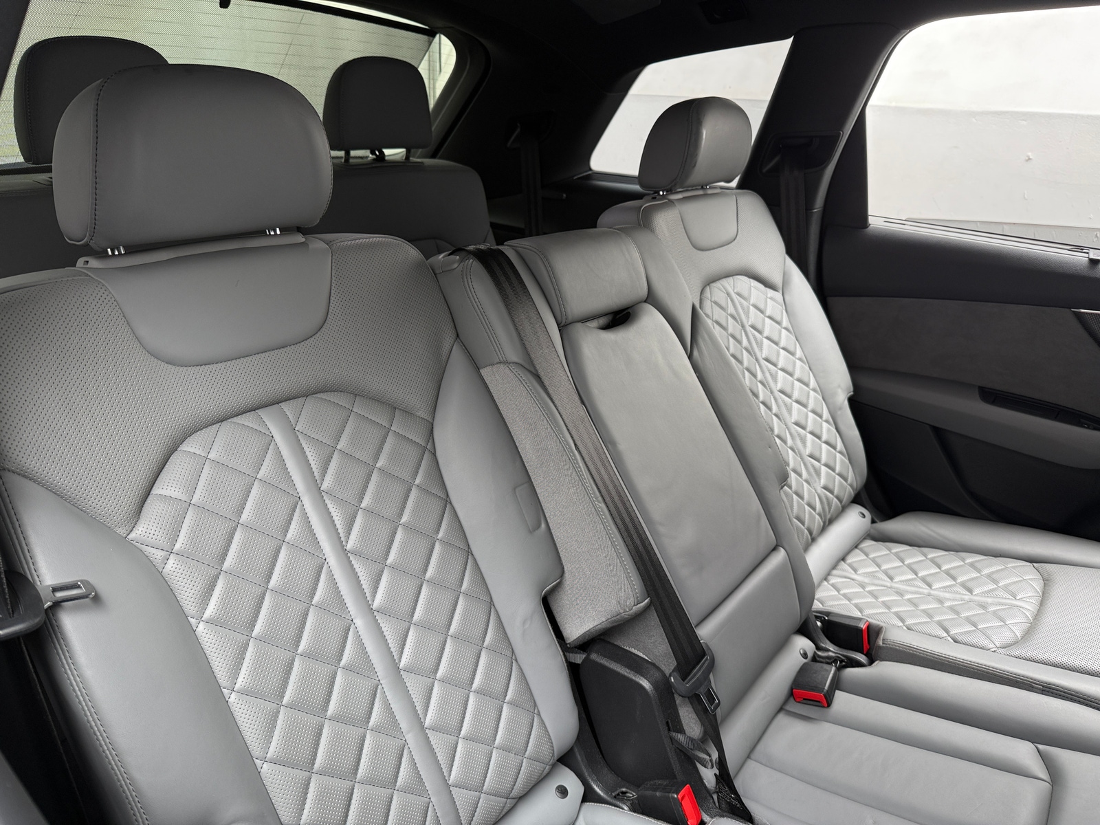 Thumbnail: 2020 Audi SQ7 - 5