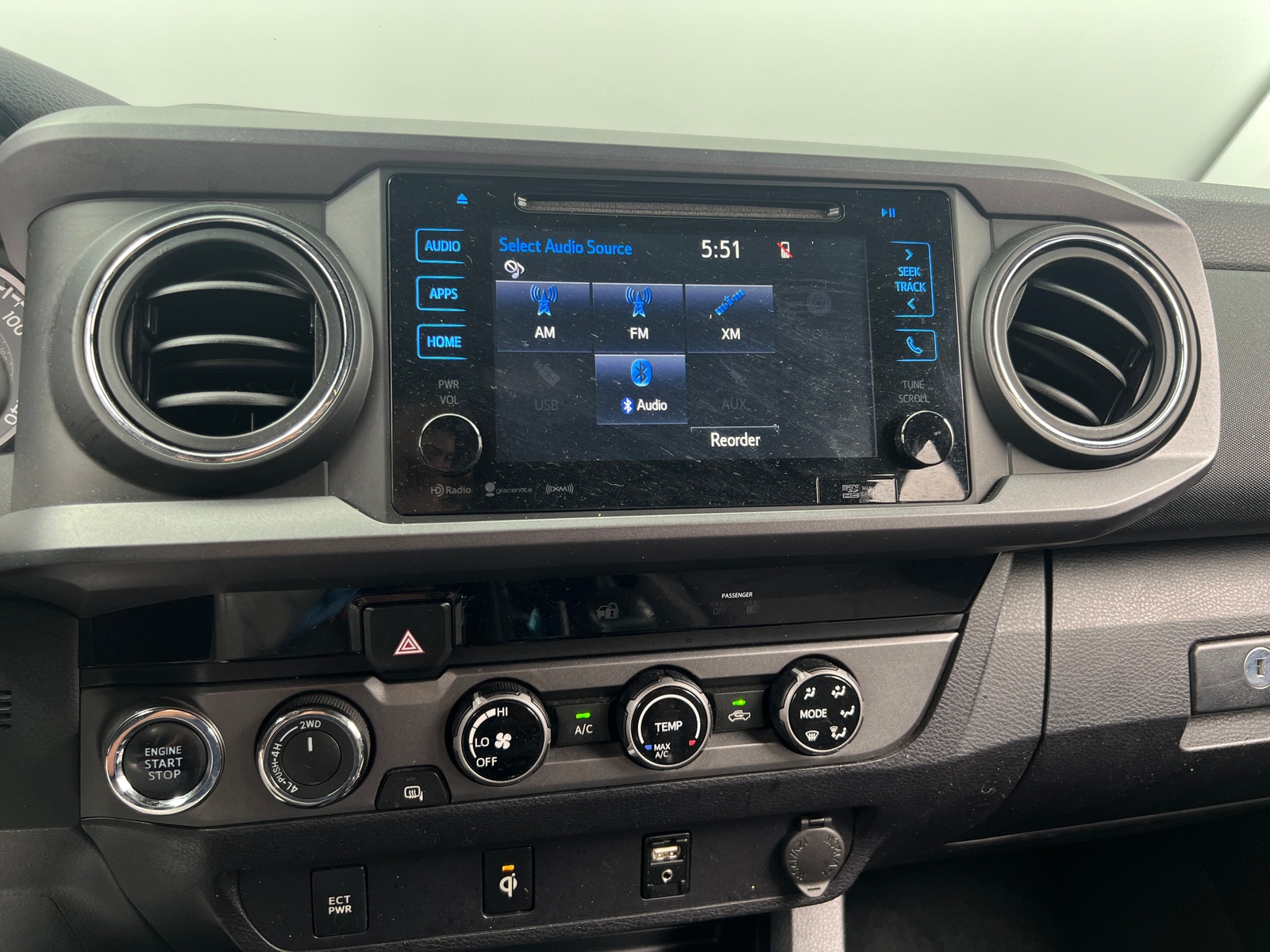 Thumbnail: 2016 Toyota Tacoma - 4