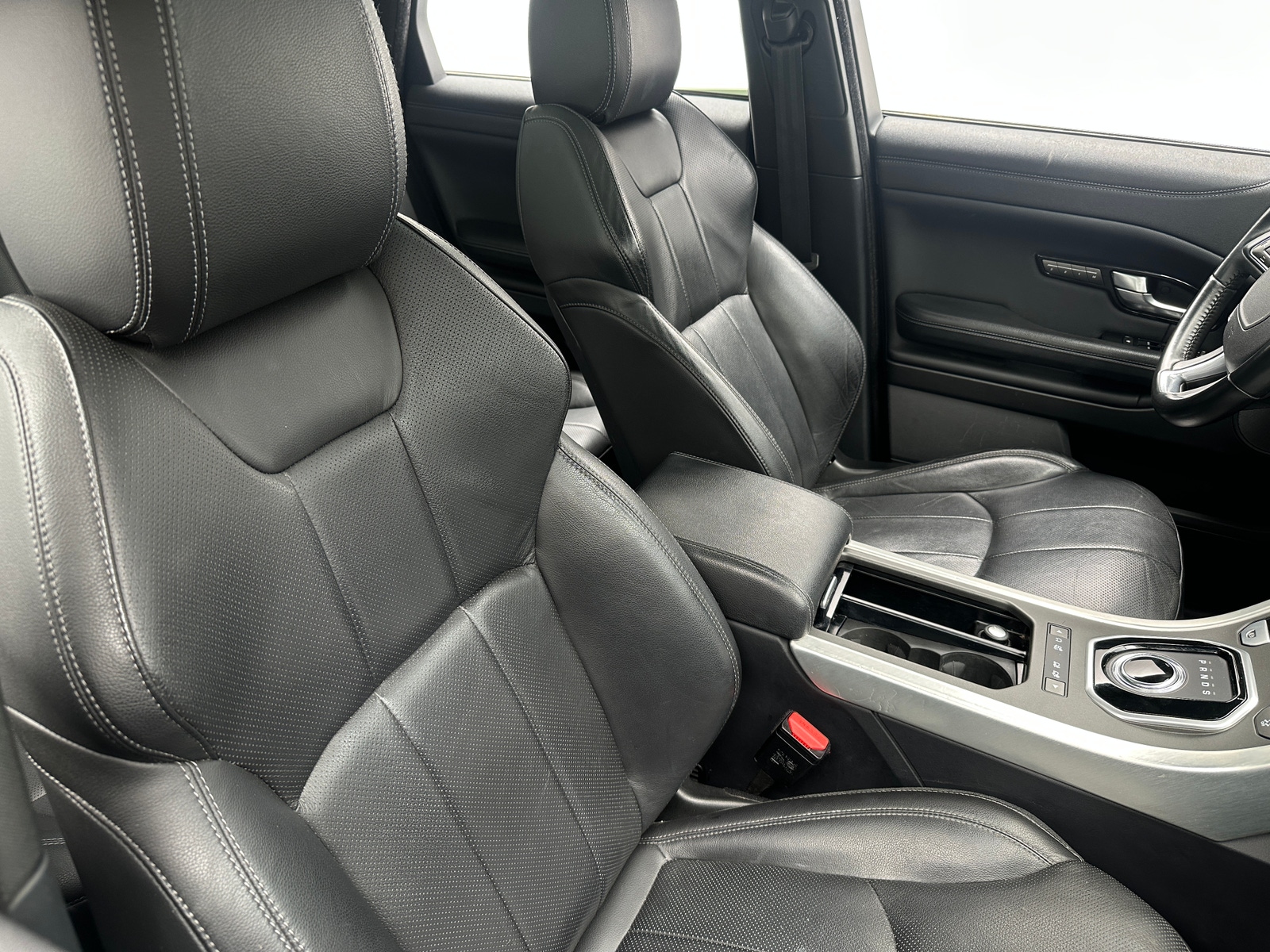 Thumbnail: 2017 Land Rover Range Rover Evoque - 2