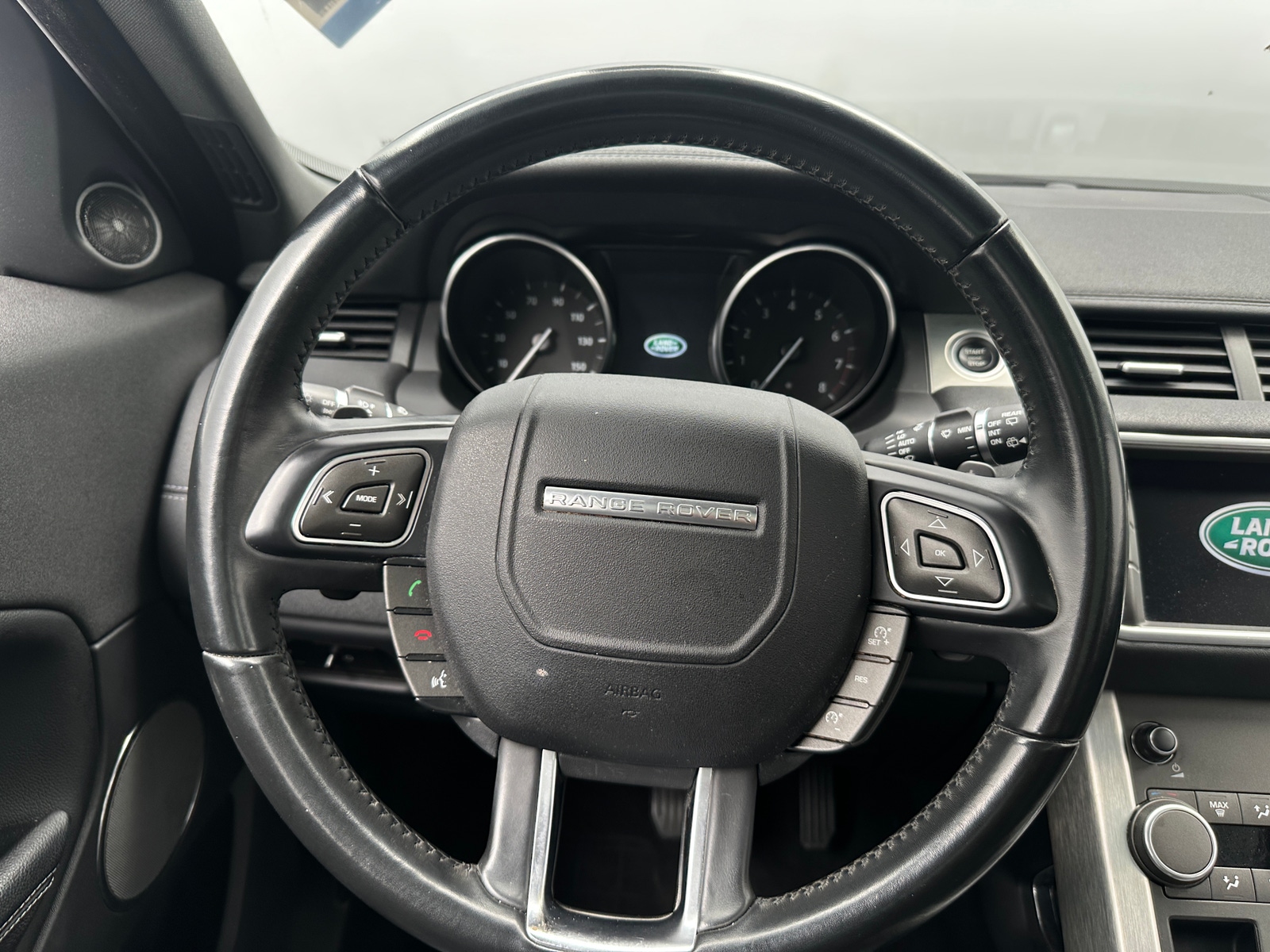 Thumbnail: 2017 Land Rover Range Rover Evoque - 5