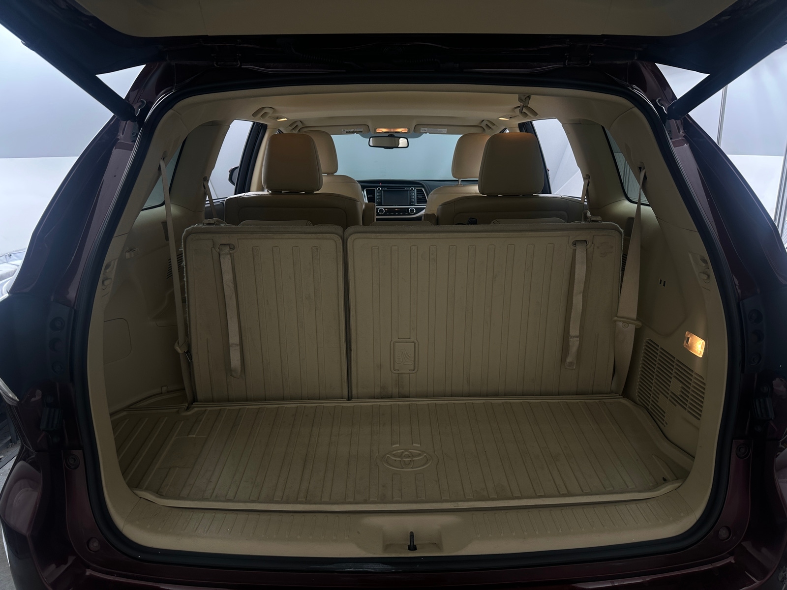 Thumbnail: 2015 Toyota Highlander - 6