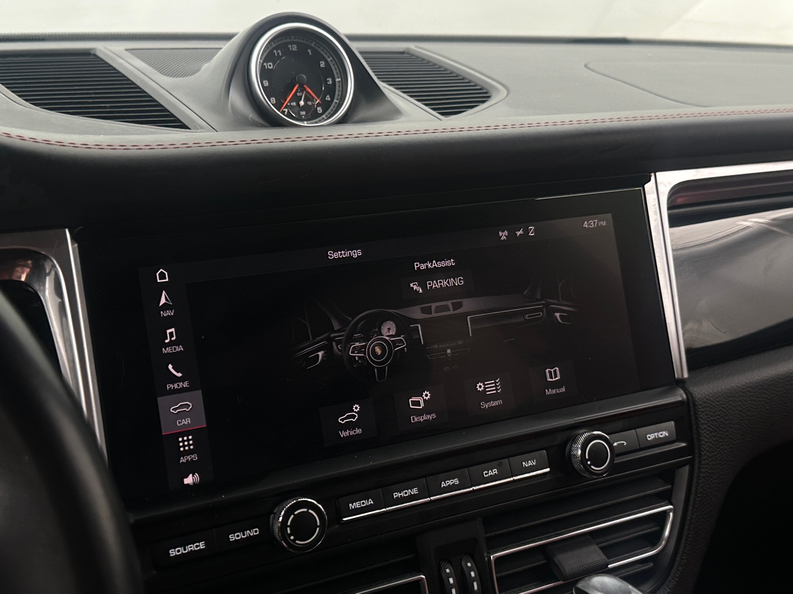 Thumbnail: 2019 Porsche Macan - 3