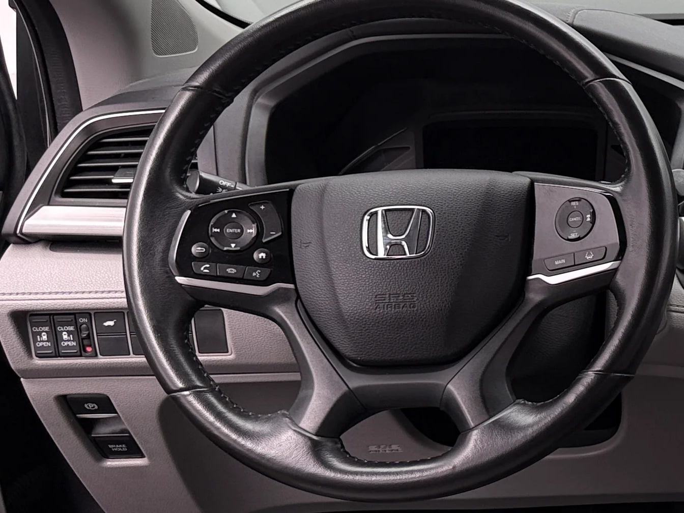 Thumbnail: 2019 Honda Odyssey - 4