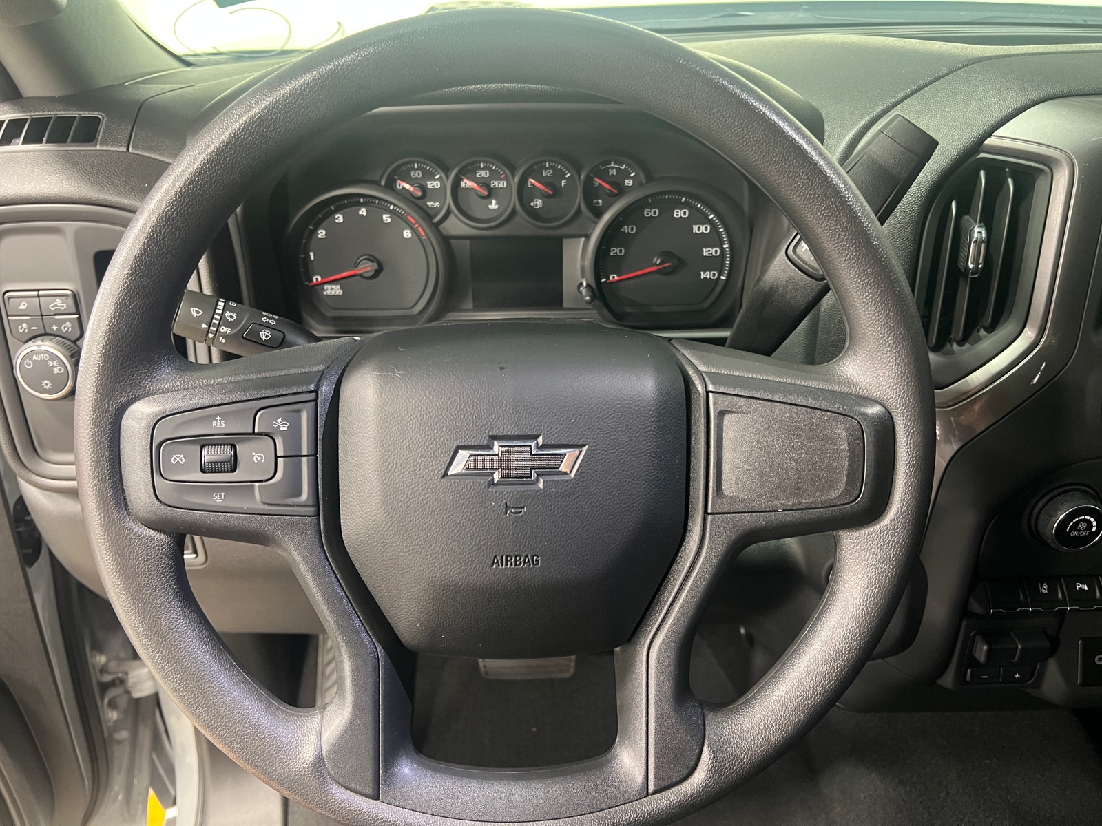Thumbnail: 2025 Chevrolet Silverado 2500 - 5