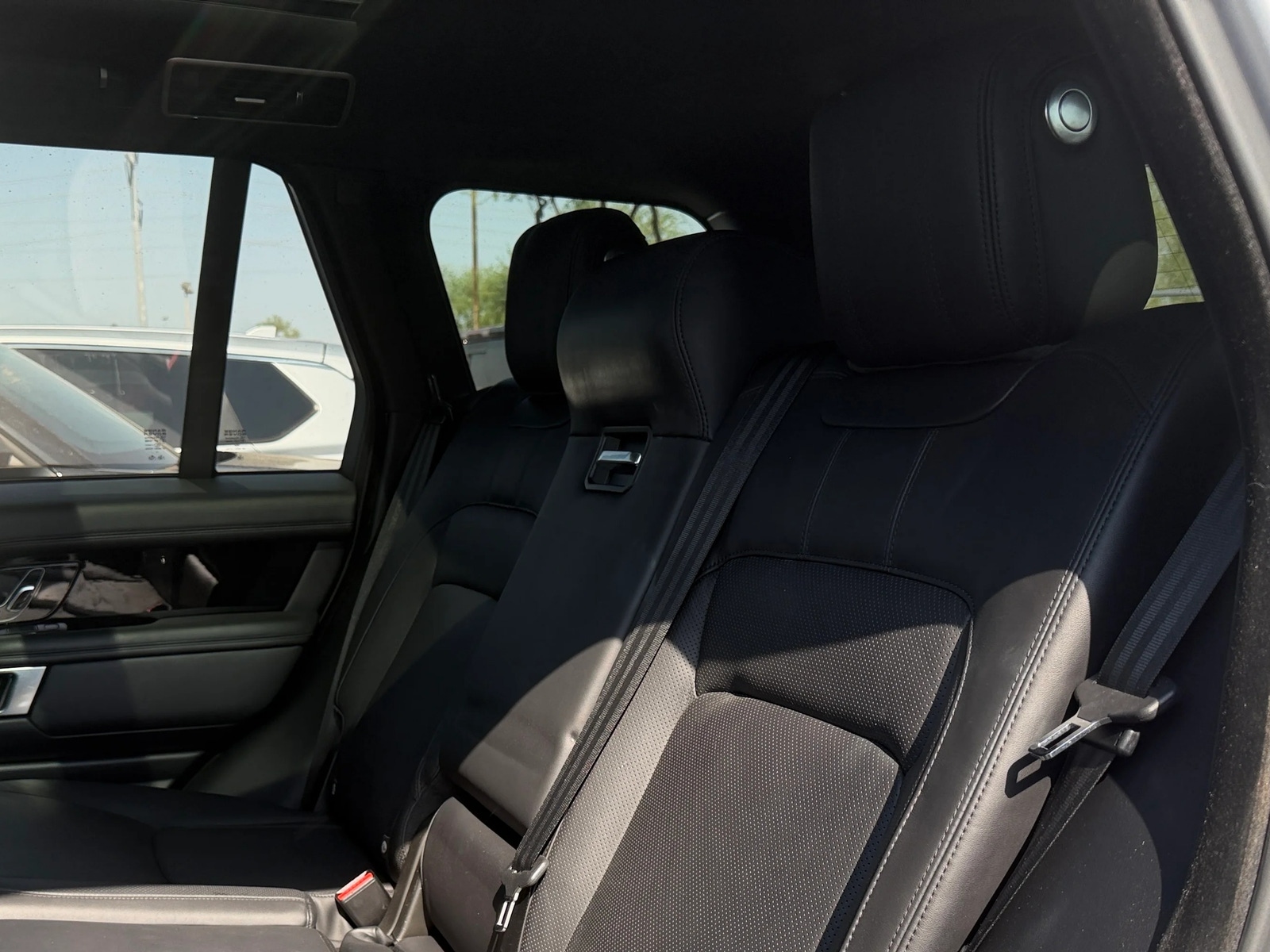 Thumbnail: 2018 Land Rover Range Rover - 5