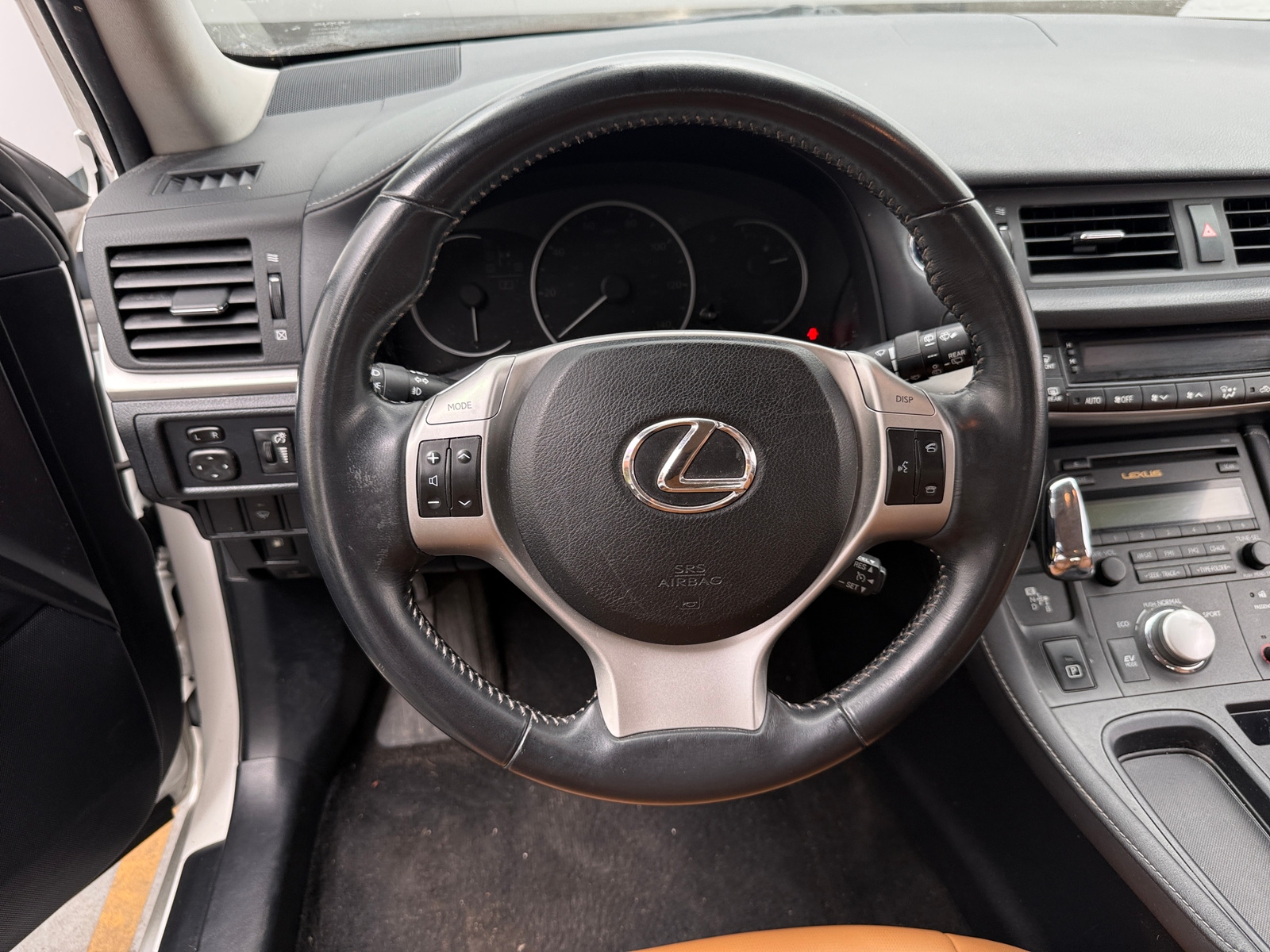 Thumbnail: 2011 Lexus CT - 4