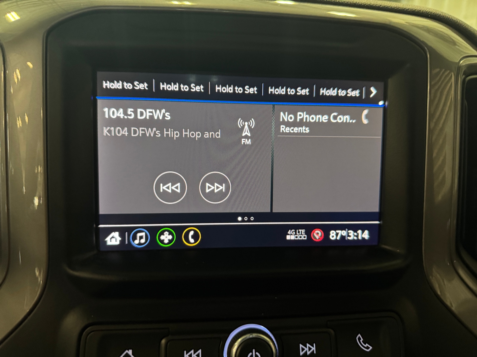 Thumbnail: 2021 Chevrolet Silverado 1500 - 4