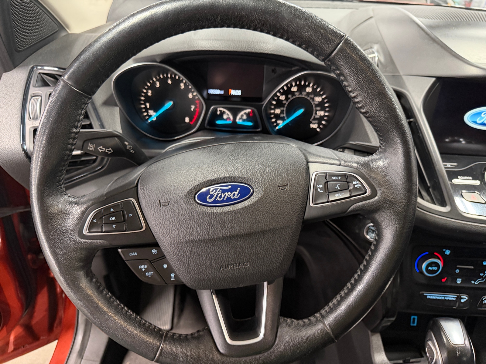 Thumbnail: 2019 Ford Escape - 4