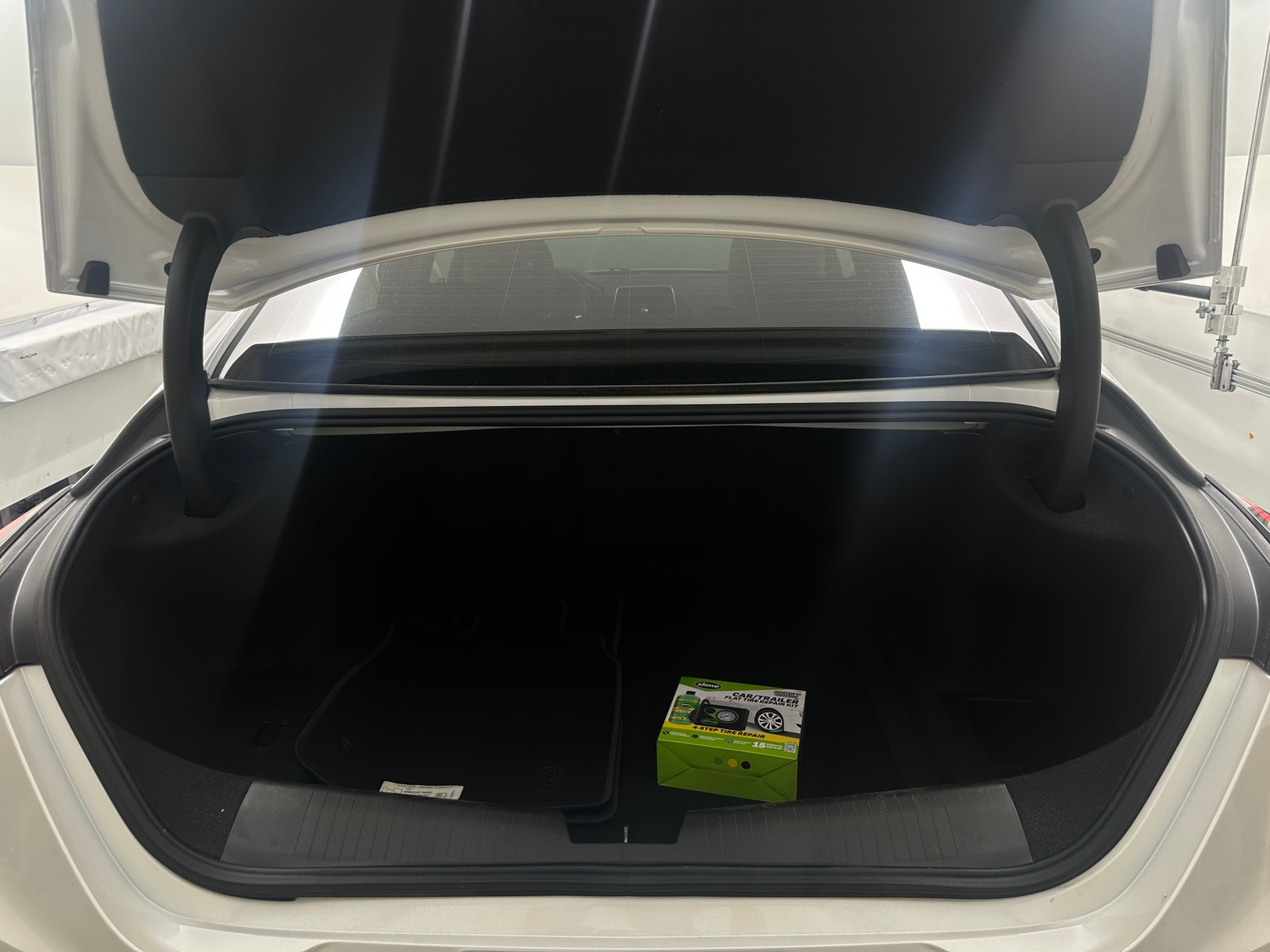 Thumbnail: 2023 Cadillac CT4 - 6
