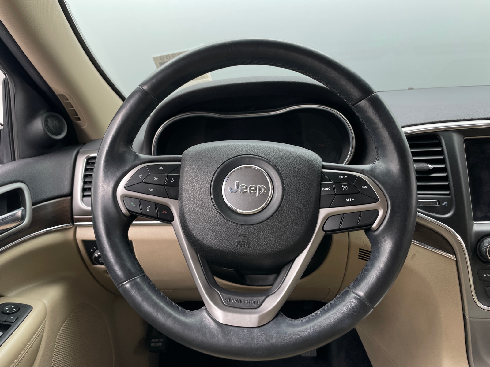 Thumbnail: 2018 Jeep Grand Cherokee - 4