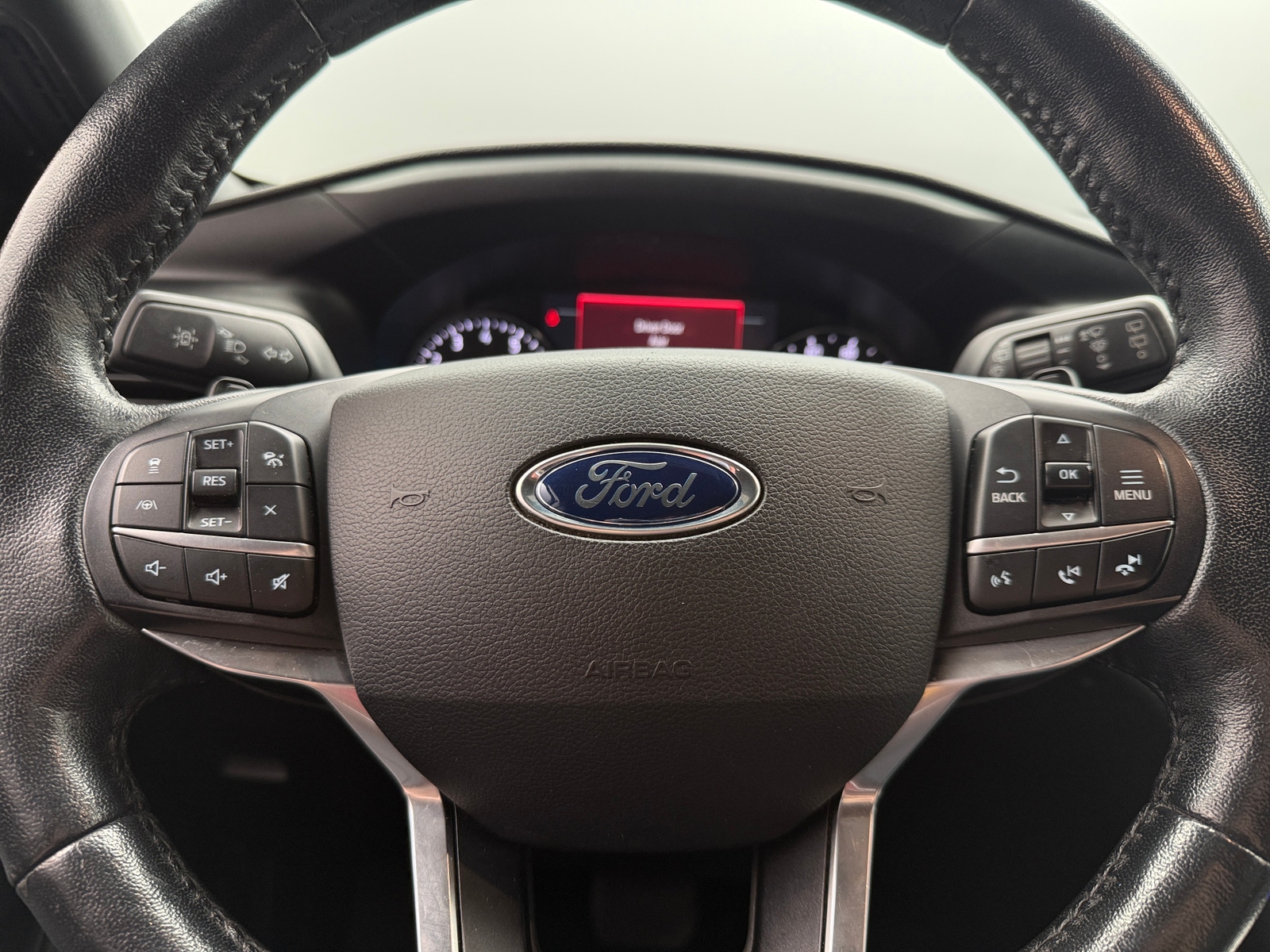 Thumbnail: 2020 Ford Explorer - 4
