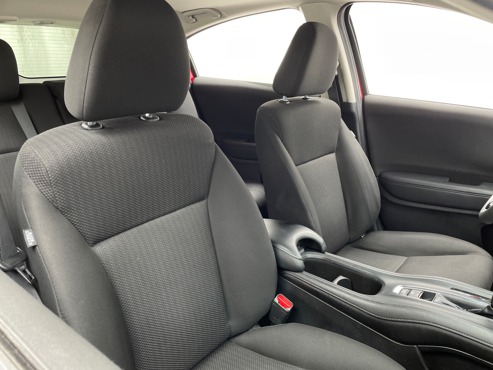 Thumbnail: 2017 Honda HR-V - 2
