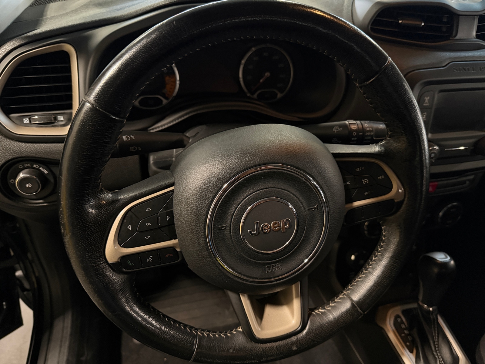 Thumbnail: 2017 Jeep Renegade - 4