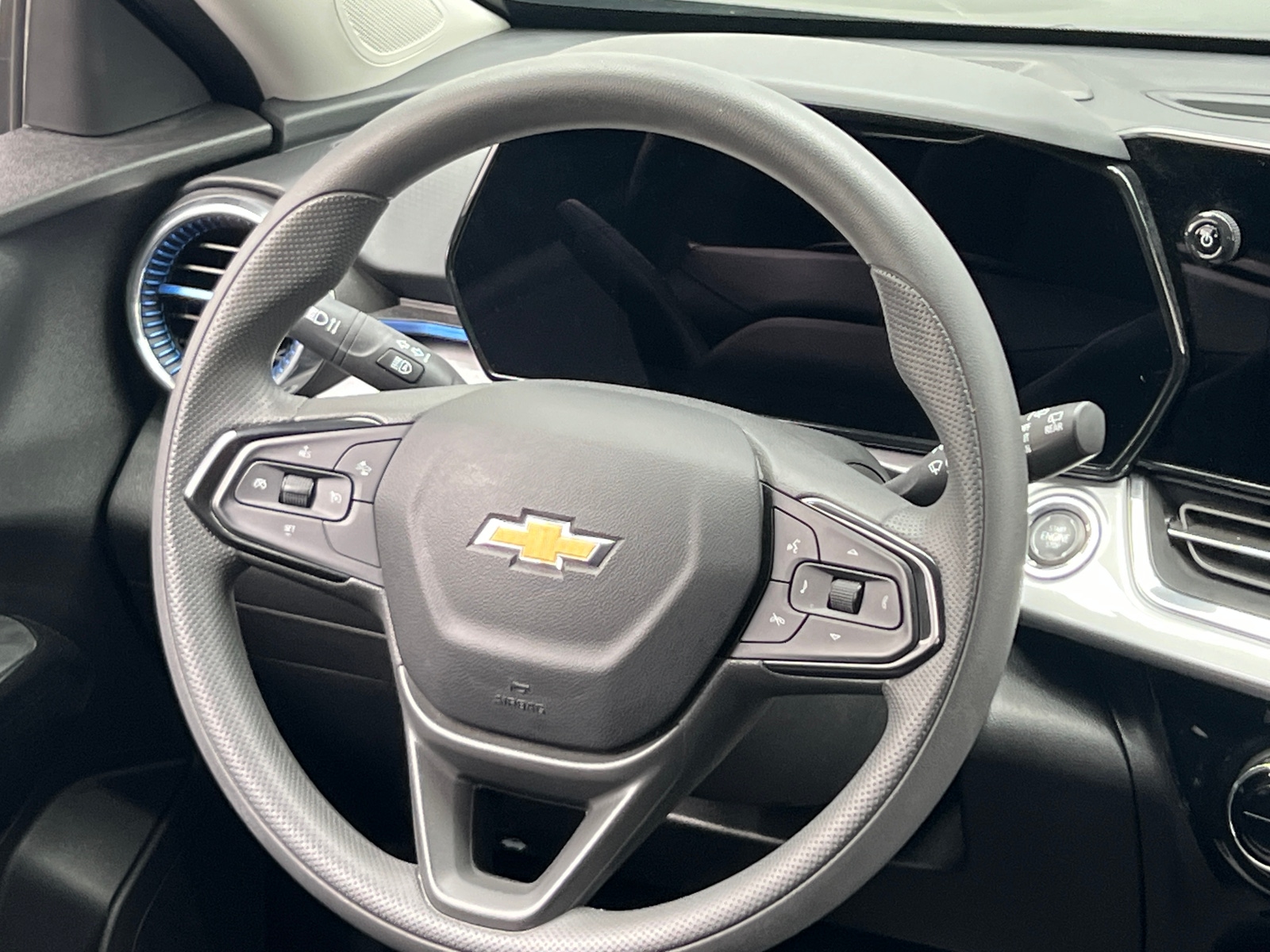 Thumbnail: 2025 Chevrolet Trax - 4