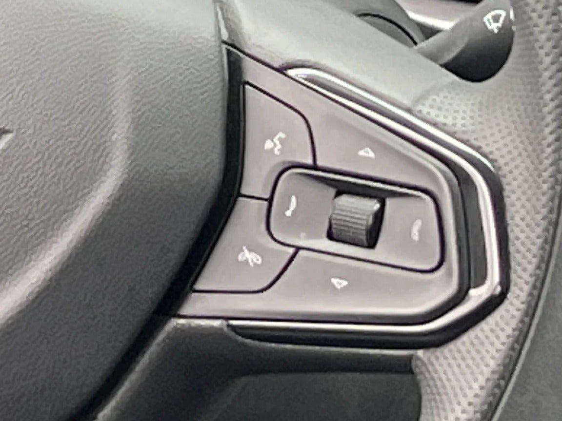 2025 Chevrolet Trax LT - Photo 15