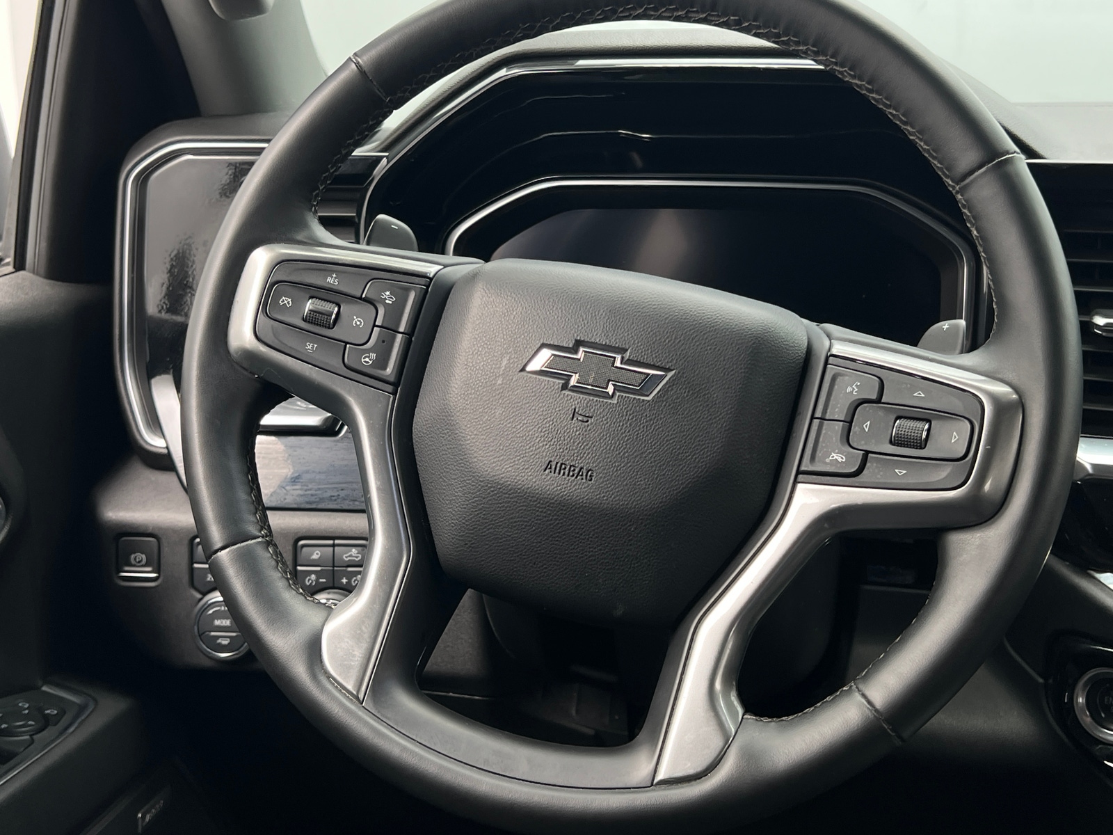 Thumbnail: 2024 Chevrolet Silverado 1500 - 5