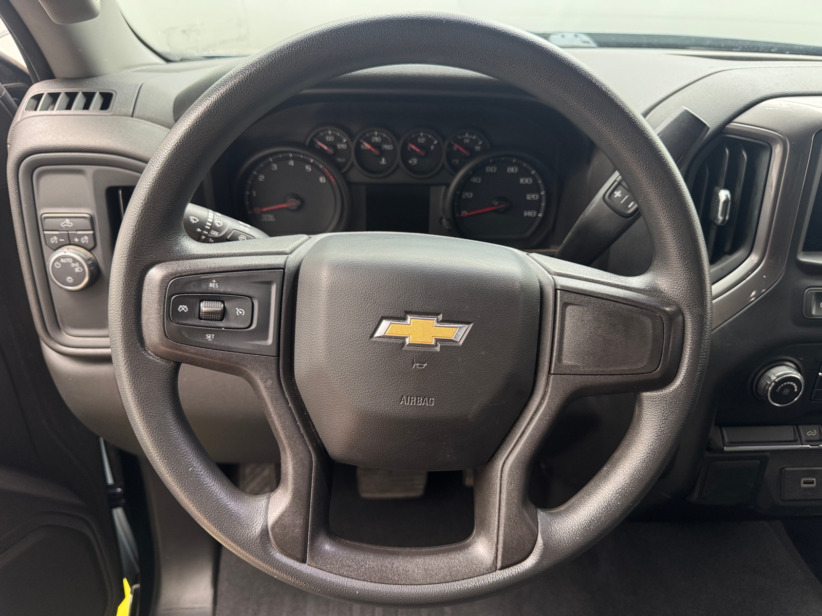 Thumbnail: 2020 Chevrolet Silverado 1500 - 5