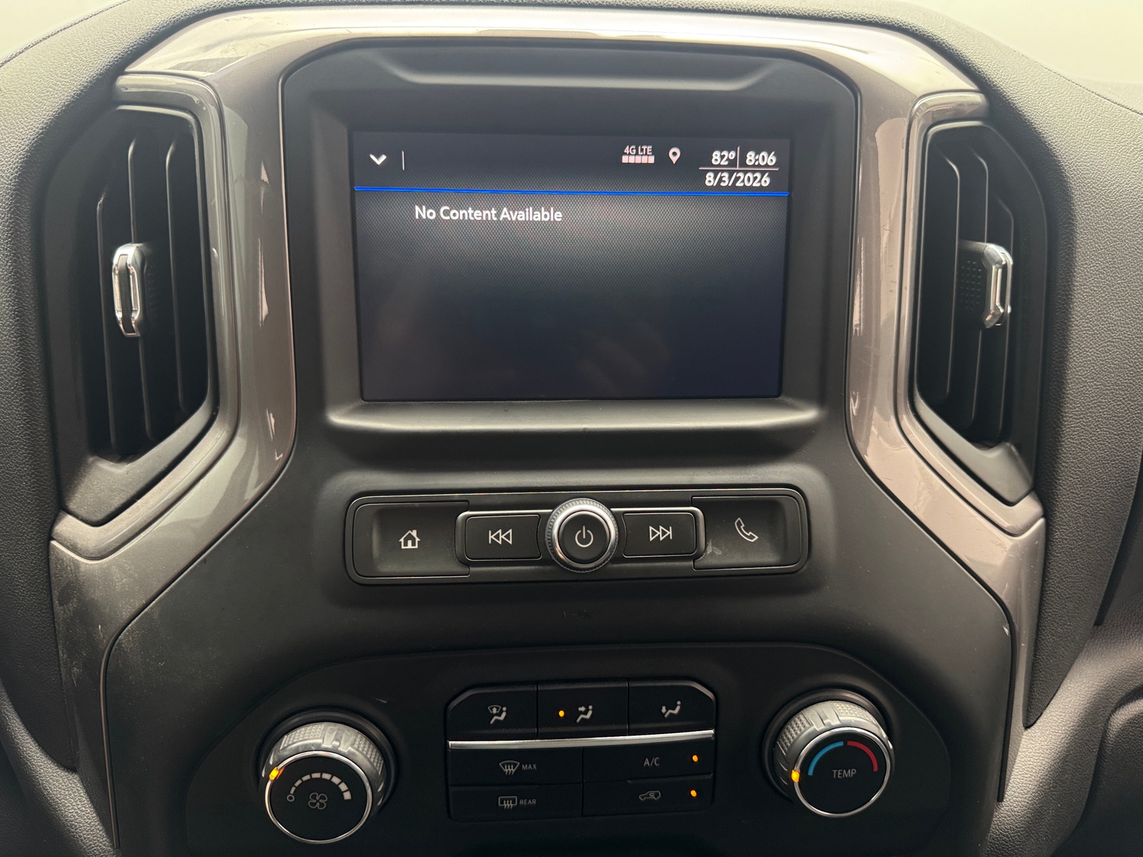 Thumbnail: 2020 Chevrolet Silverado 1500 - 4