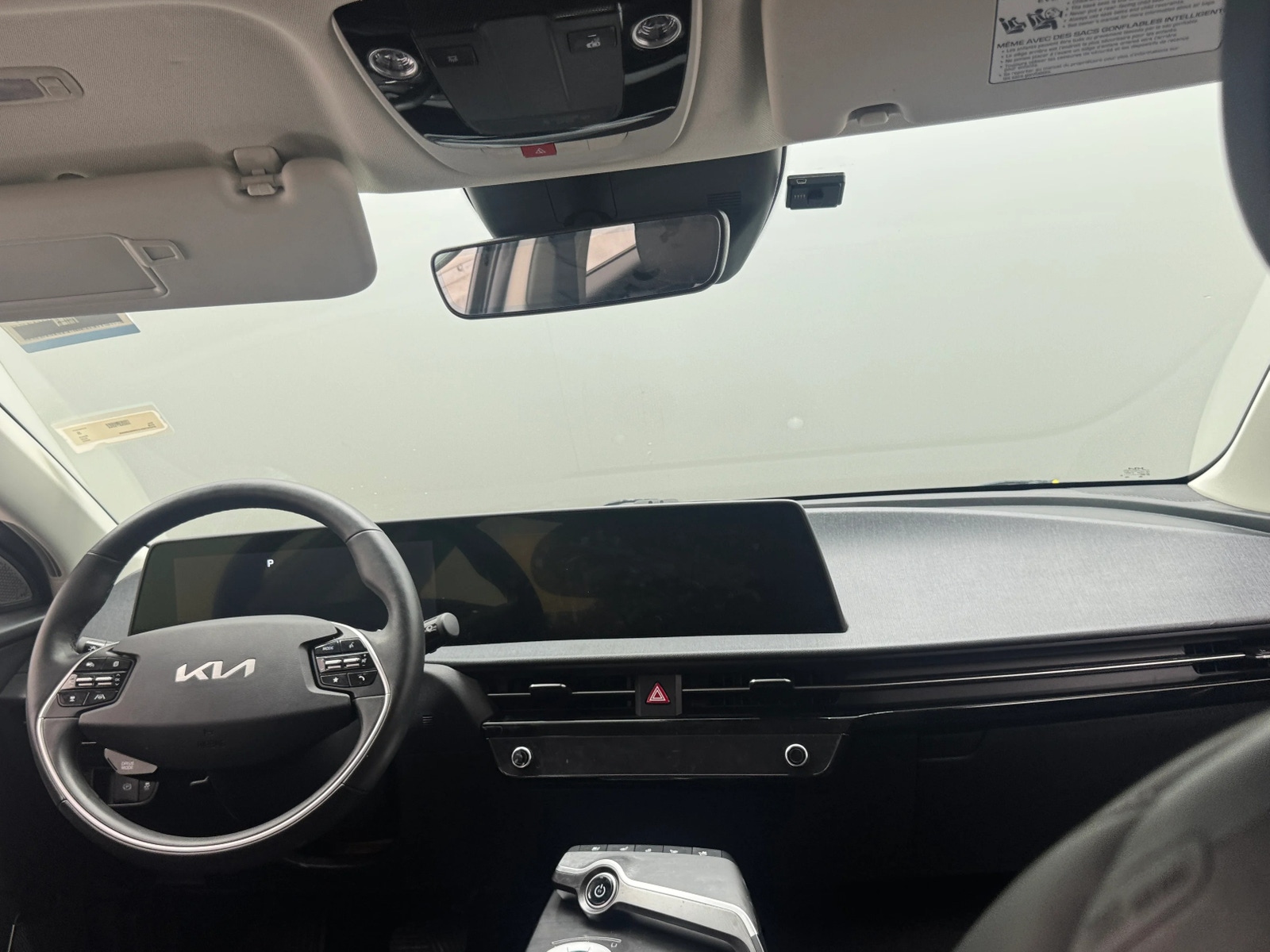 Thumbnail: 2022 Kia EV6 - 2