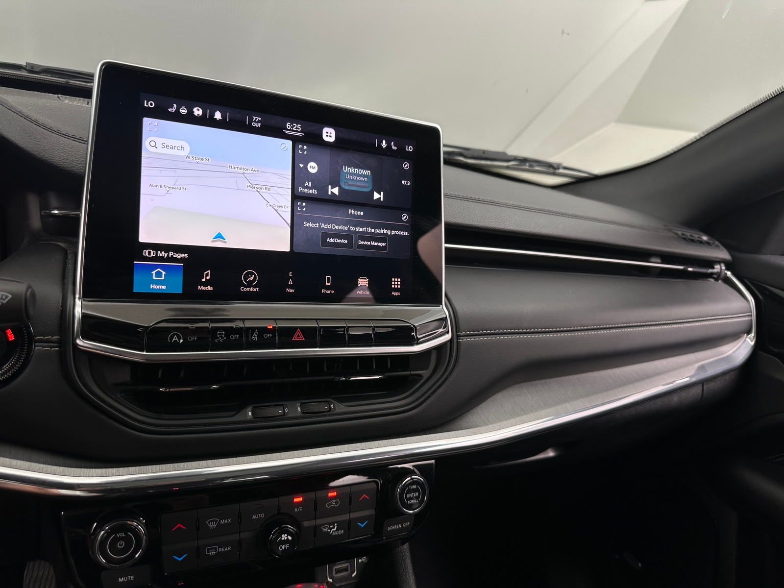 Thumbnail: 2022 Jeep Compass - 3
