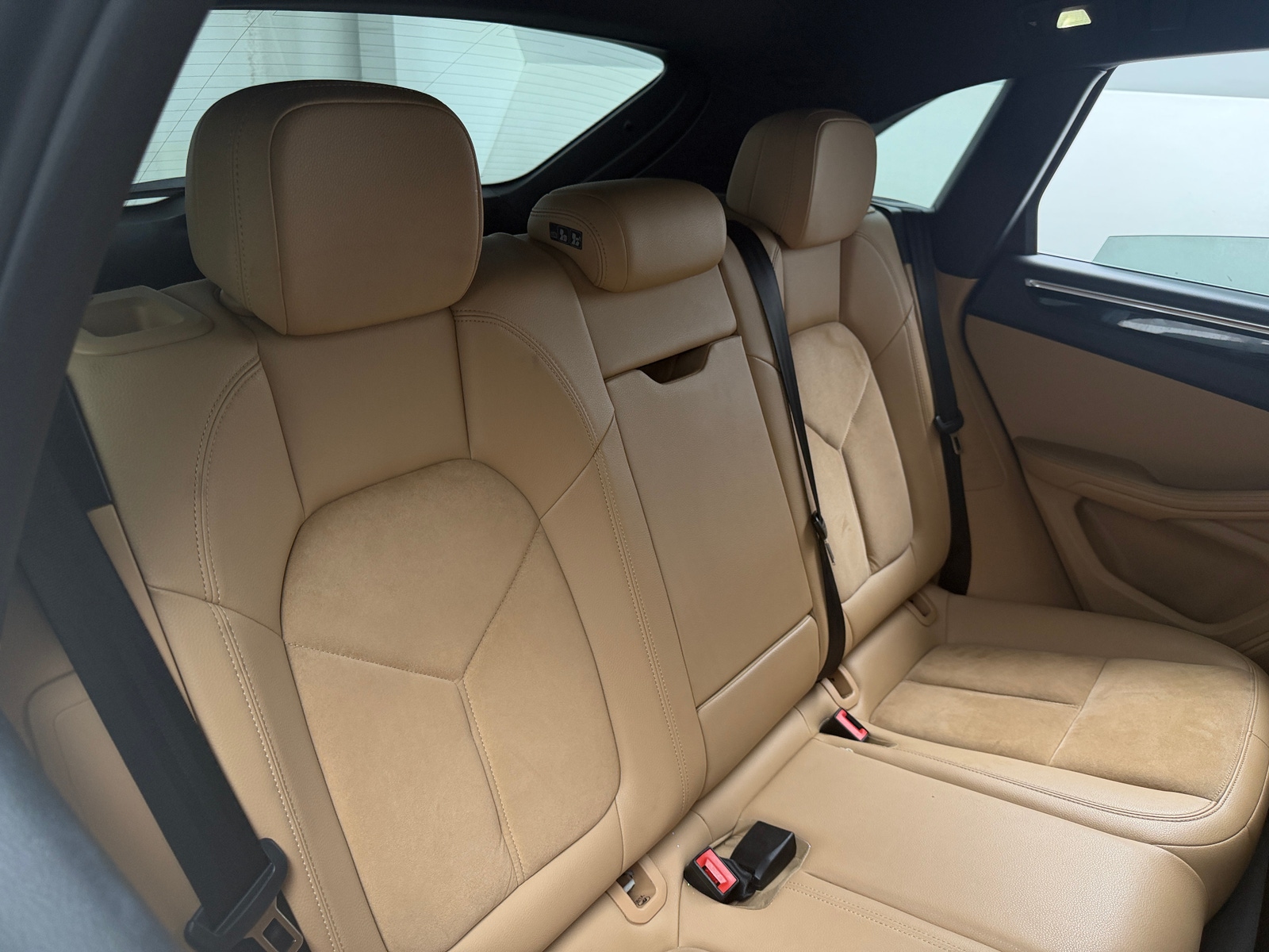 Thumbnail: 2017 Porsche Macan - 5