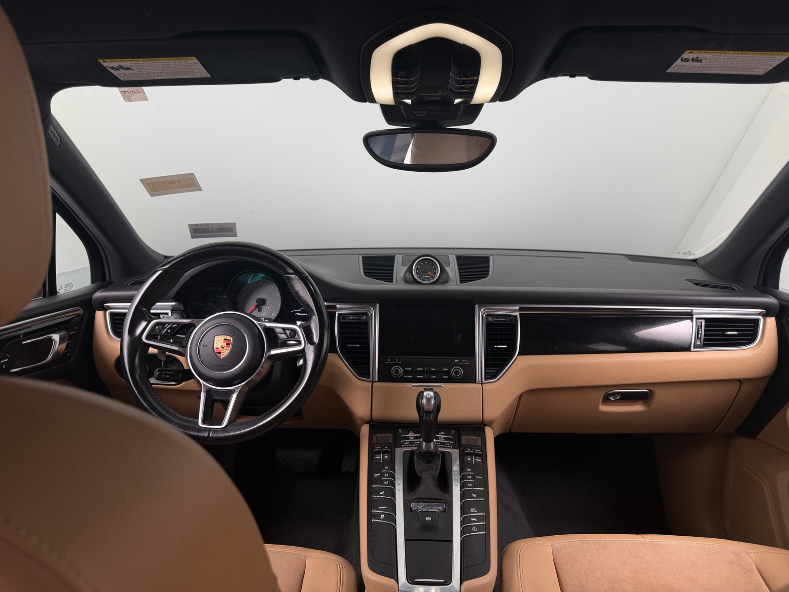 Thumbnail: 2017 Porsche Macan - 2