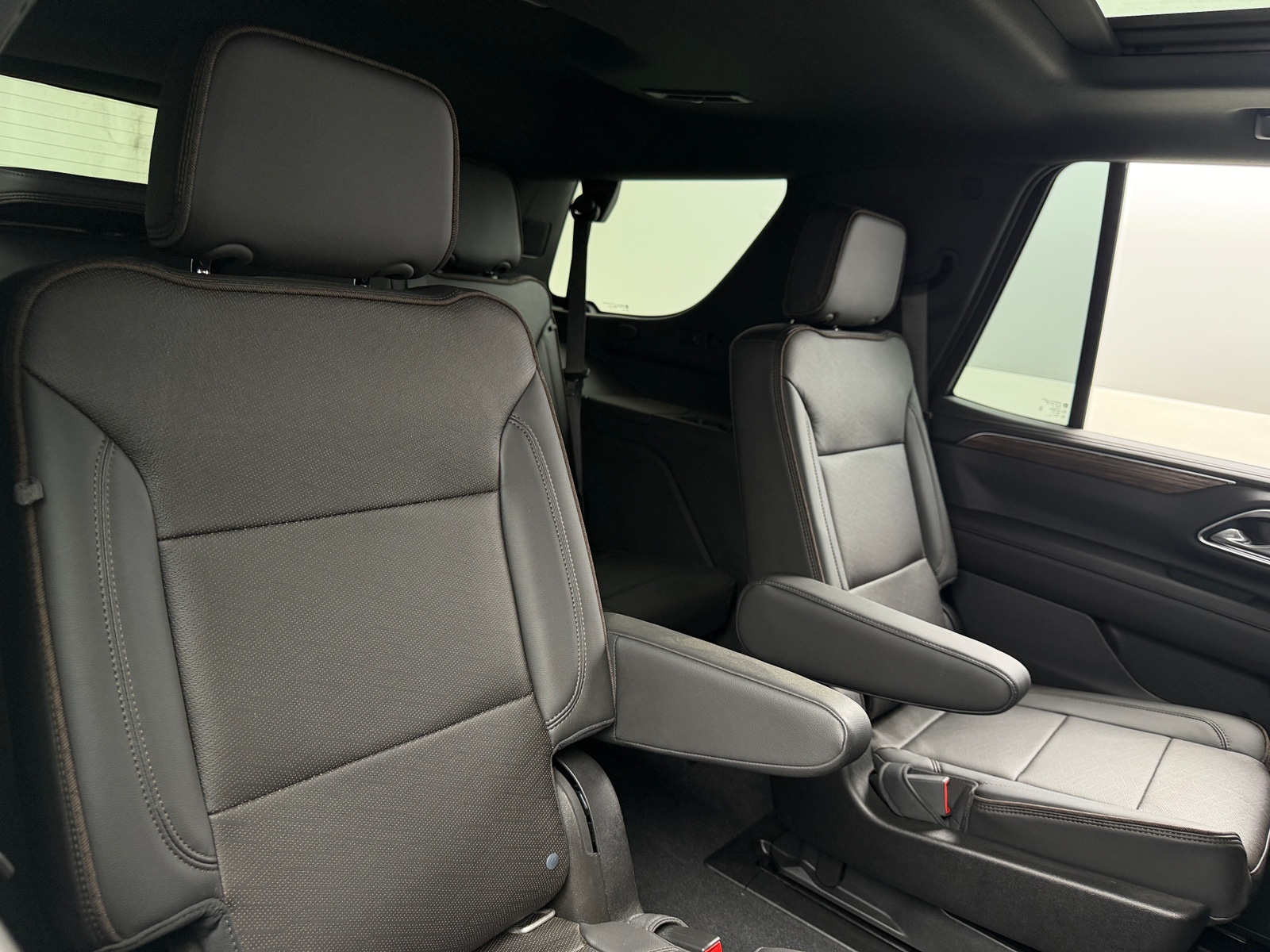 Thumbnail: 2021 Chevrolet Tahoe - 5