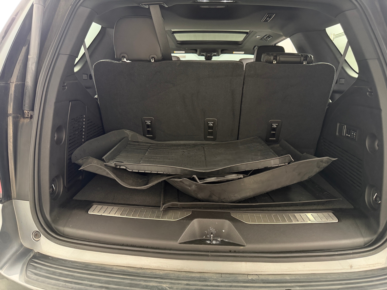 Thumbnail: 2021 Chevrolet Tahoe - 6