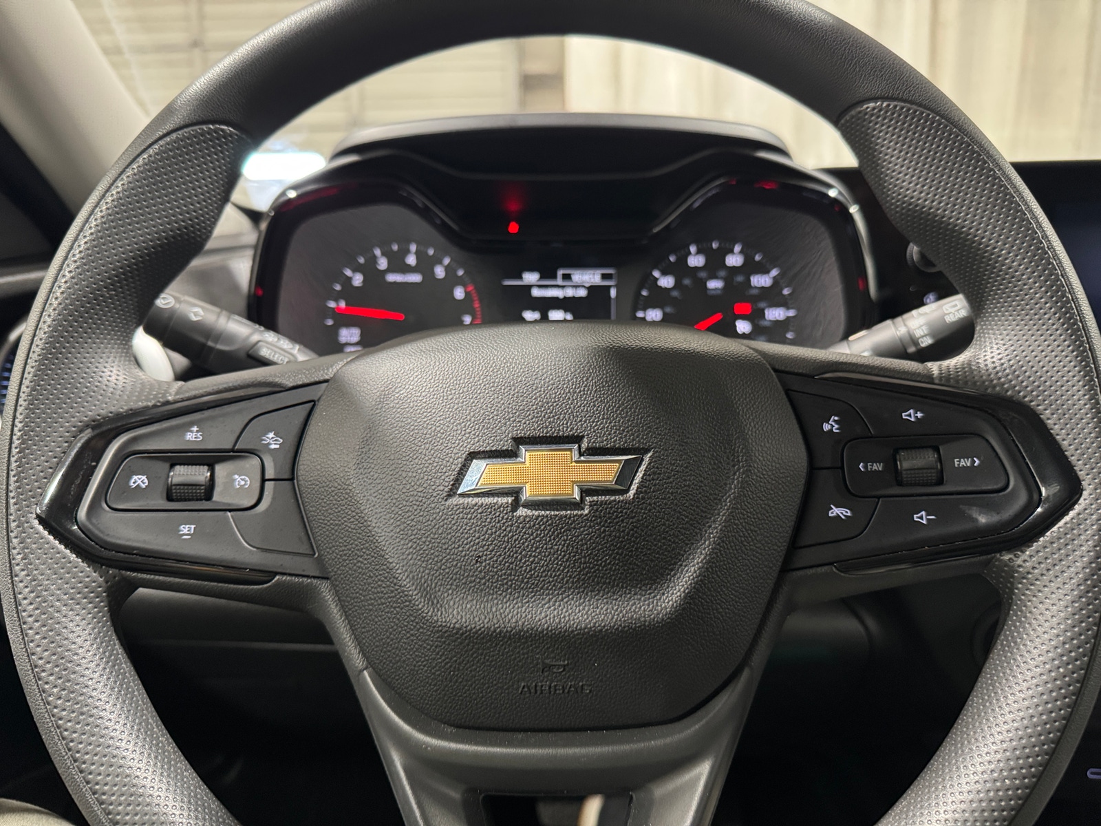 Thumbnail: 2026 Chevrolet Trax - 5